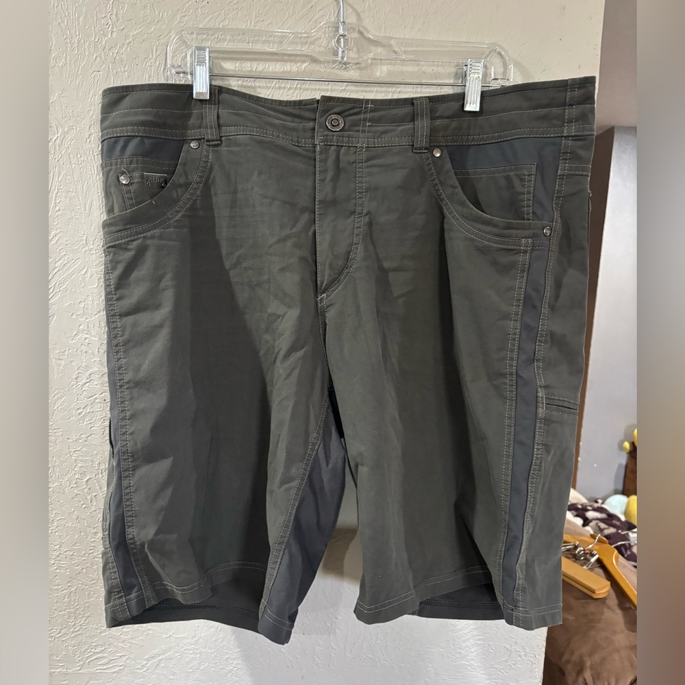 KUHL Dark Grey Hiking Cargo Casual Camping Shorts Pockets Button Up size 38